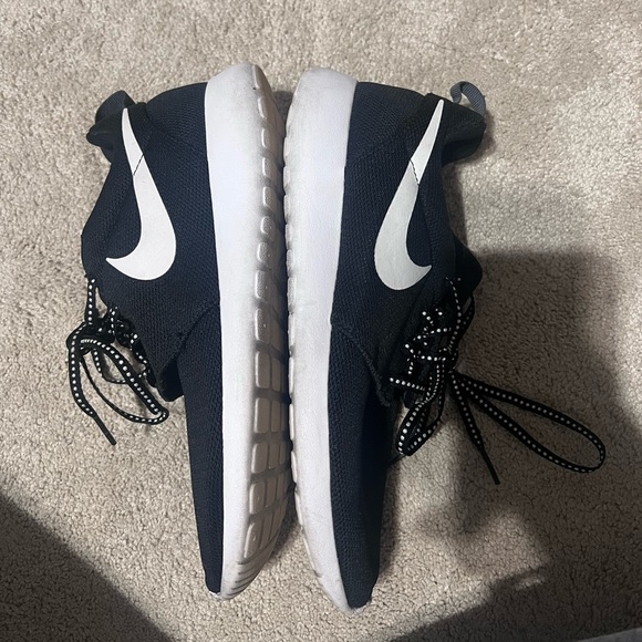 Nike Roshe One - Picture 10 of 11